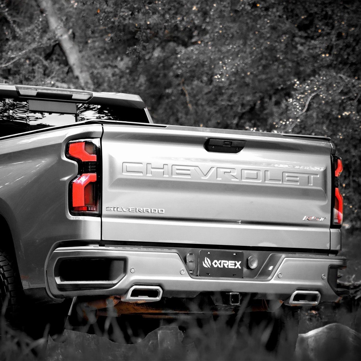 19-24 Chevrolet Silverado 1500 / 20-24 Silverado 2500HD/3500HD LUXX-Series LED Tail Lights Alpha-Black