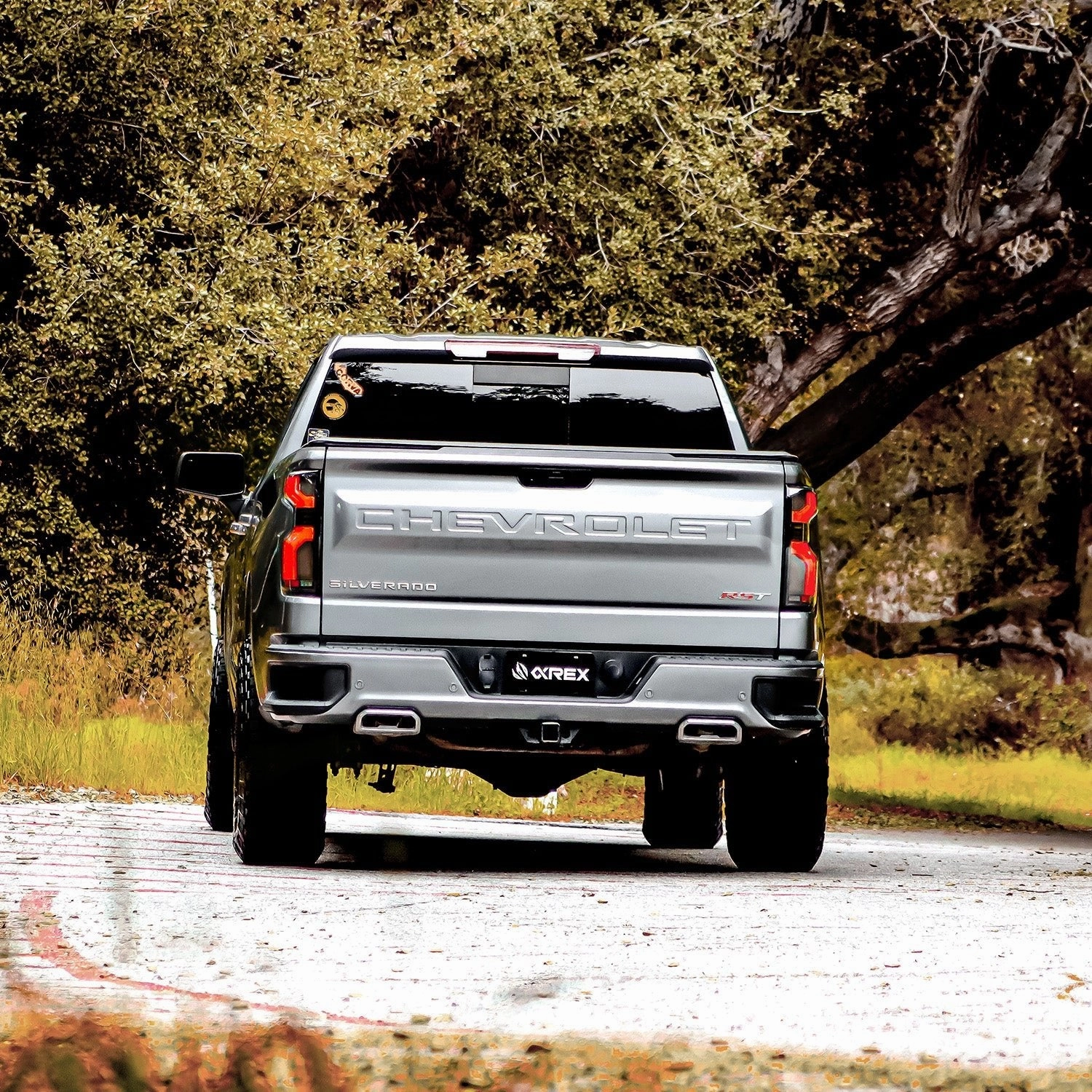 19-24 Chevrolet Silverado 1500 / 20-24 Silverado 2500HD/3500HD LUXX-Series LED Tail Lights Alpha-Black