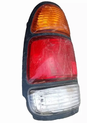 2000-2003 TOYOTA TUNDRA TAIL LIGHT LEFT DRIVER SIDE - OEM WITHOUT BULBS