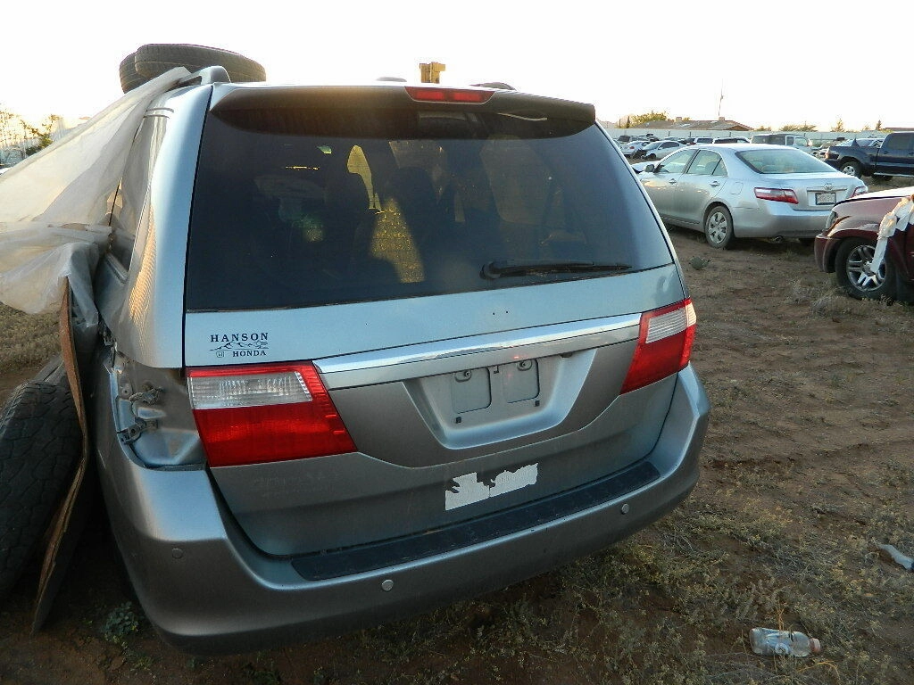 2005 2006 2007 HONDA ODYSSEY TAILGATE TAIL GATE TRUNK LID HATCH- W/CAMERA