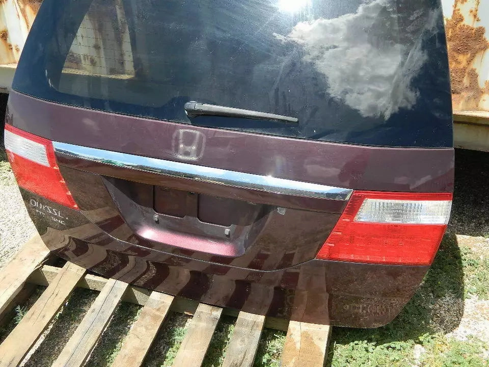2005-2007 HONDA ODYSSEY TAILGATE TAIL GATE TRUNK LID HATCH - W/CAMERA