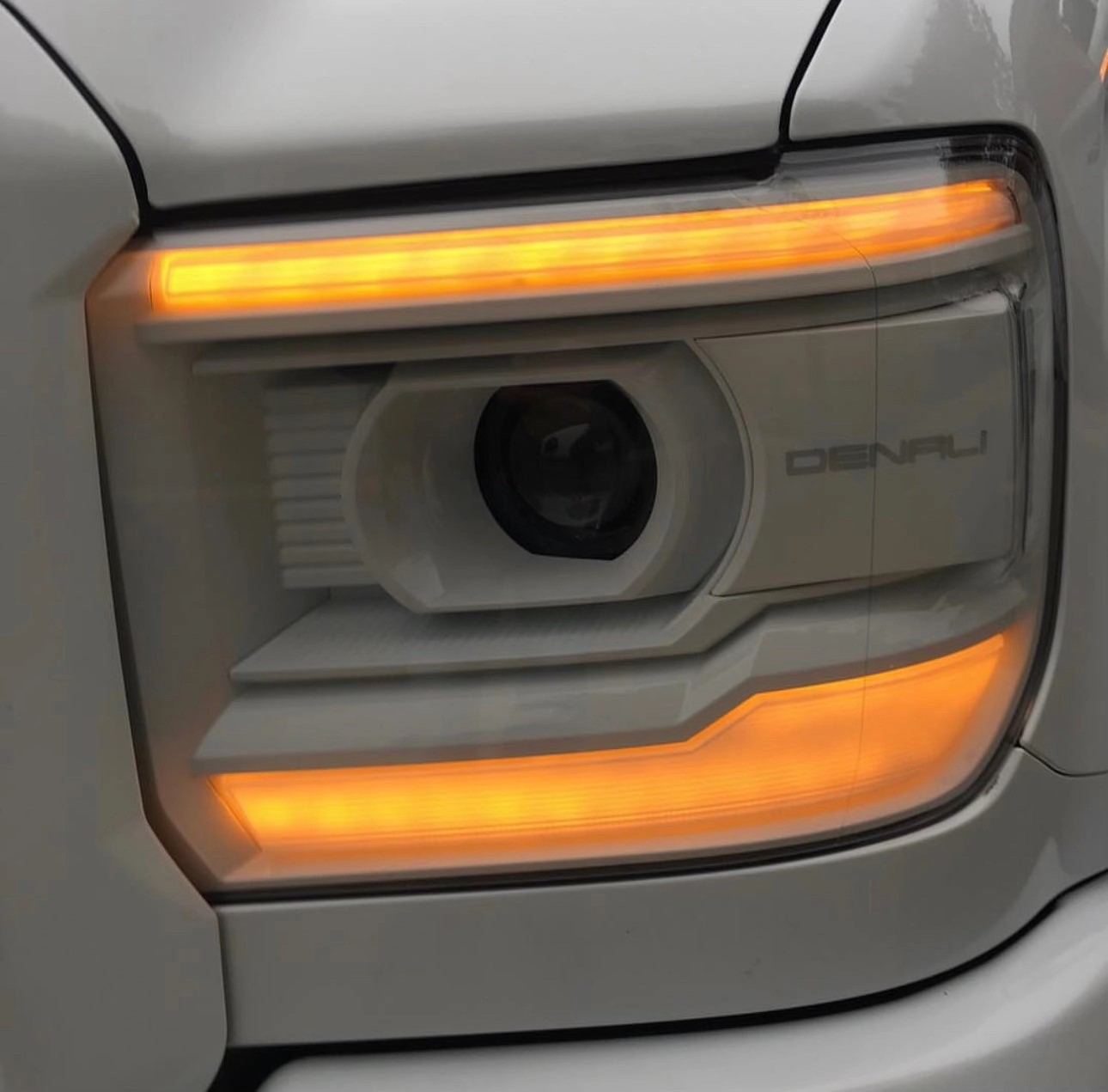 2014-2019 GMC Sierra Denali 2500/3500 HD OEM Custom Headlights