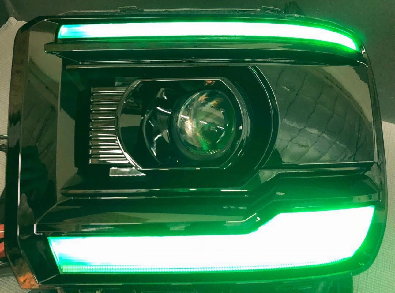 2014-2019 GMC Sierra Denali 2500/3500 HD OEM Custom Headlights