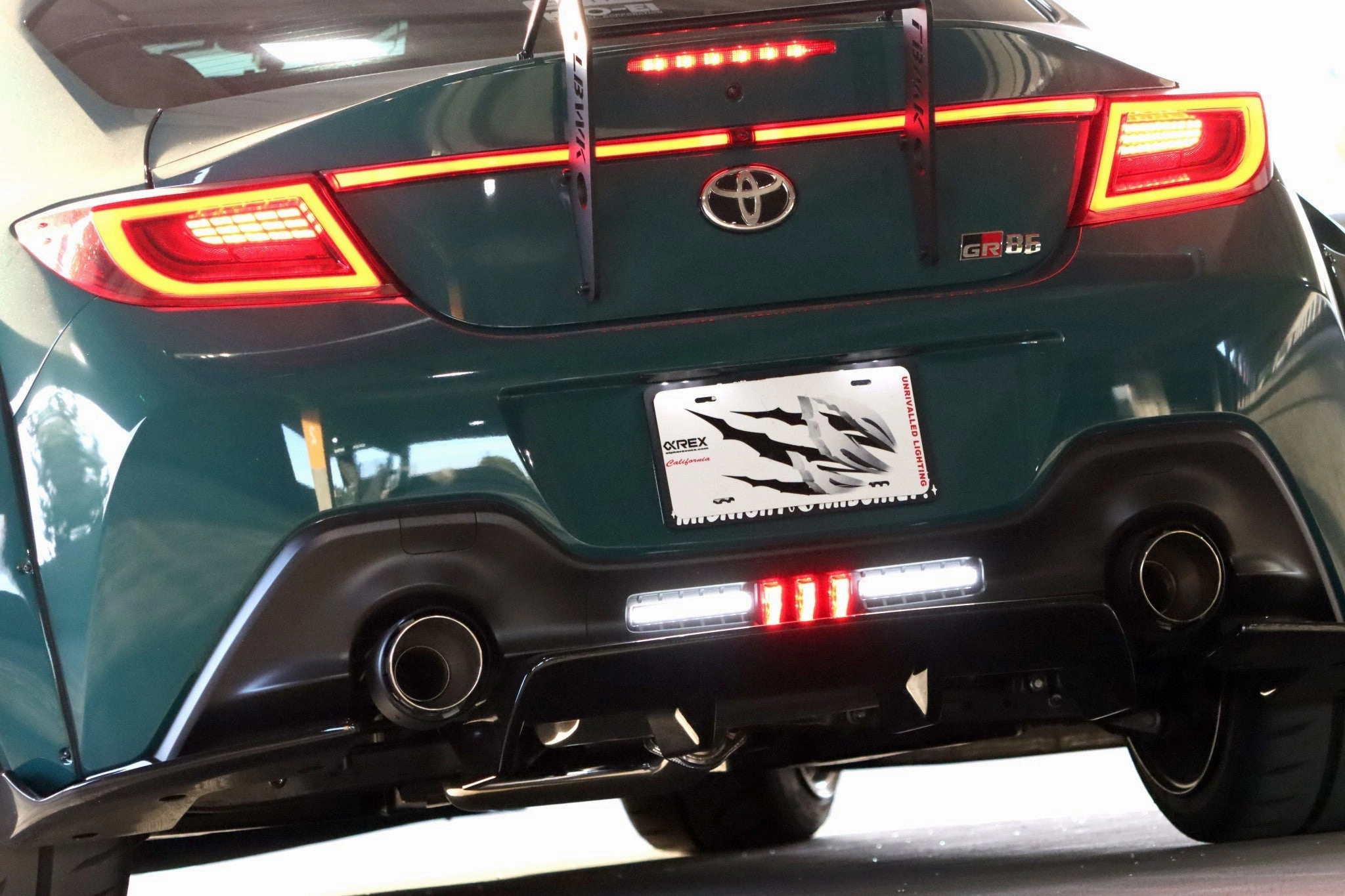 21-24 Toyota GR86/Subaru BRZ LUXX-Series LED Tail Lights Vivid Red