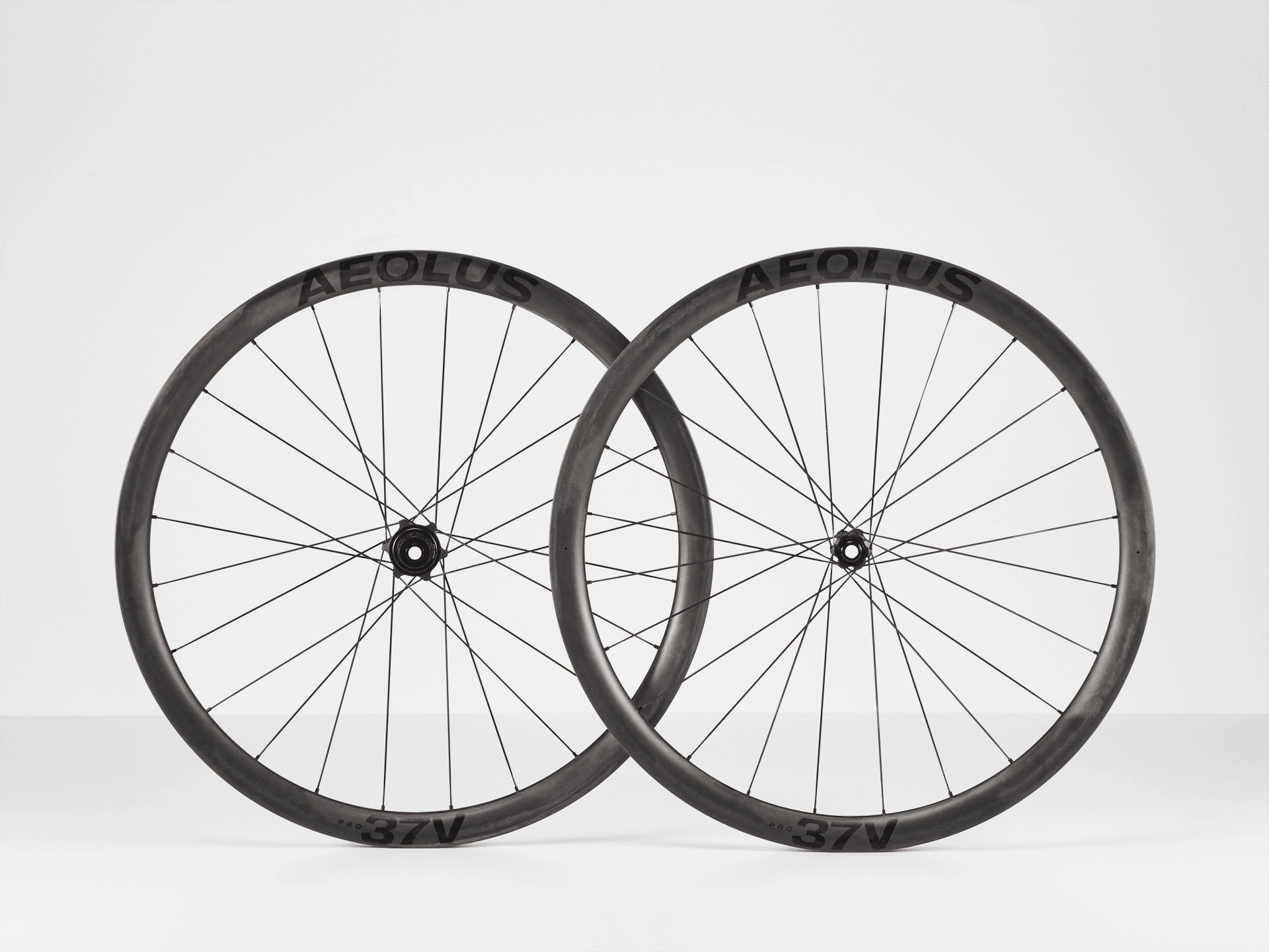 Bontrager Aeolus Pro 37V Disc TLR Road Wheel Set
