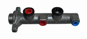 Brake master cylinder for Bronco,E-150,E-250,E-350,F-150,F-250,F-350 R120369