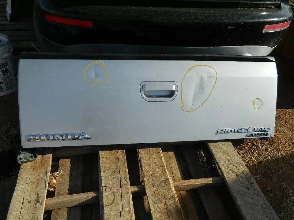 HONDA RIDGELINE TRUNK LID TAIL GATE TAILGATE LIFTGATE W/O CAMERA- SILVER