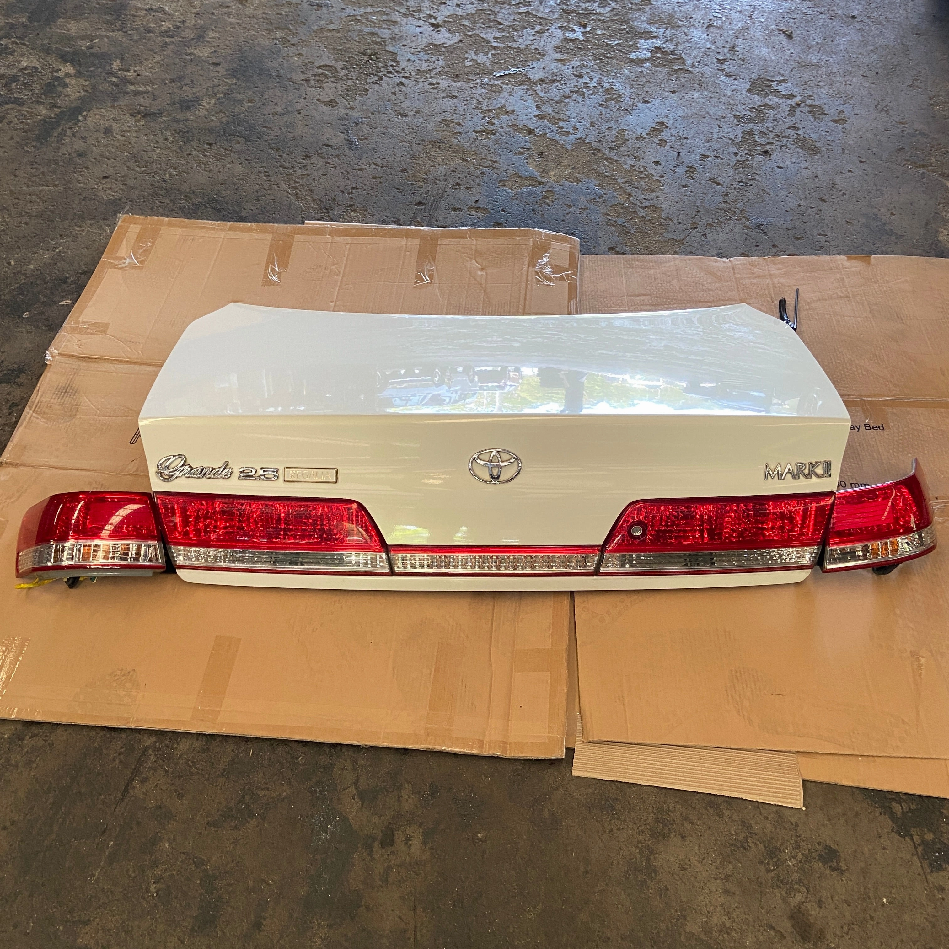 JZX100 Mark 2 Series two boot trunk complete