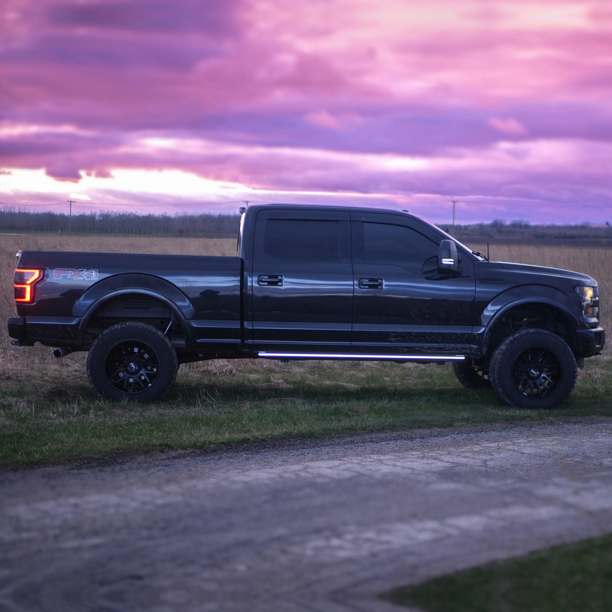 Lumastep M2 Powered Light Up Running Boards | 2015-2020 Ford F150