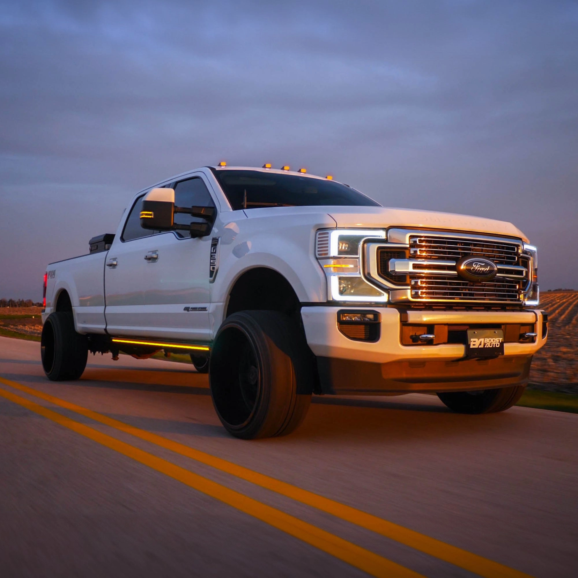 Lumastep M2 Powered Light Up Running Boards | 2017-2022 Ford F250/F350 Superduty