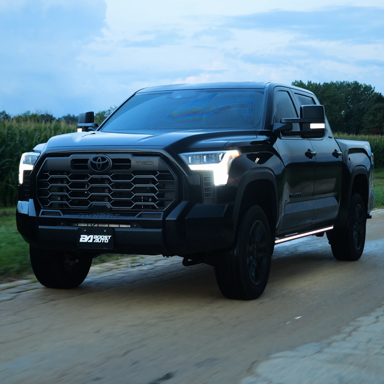 Lumastep M2 Powered Light Up Running Boards | 2022-2024 Toyota Tundra