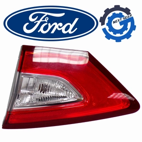 New Damaged OEM Ford Rear Right Halogen Tail Light 2013-2016 Fusion F00HTF405600