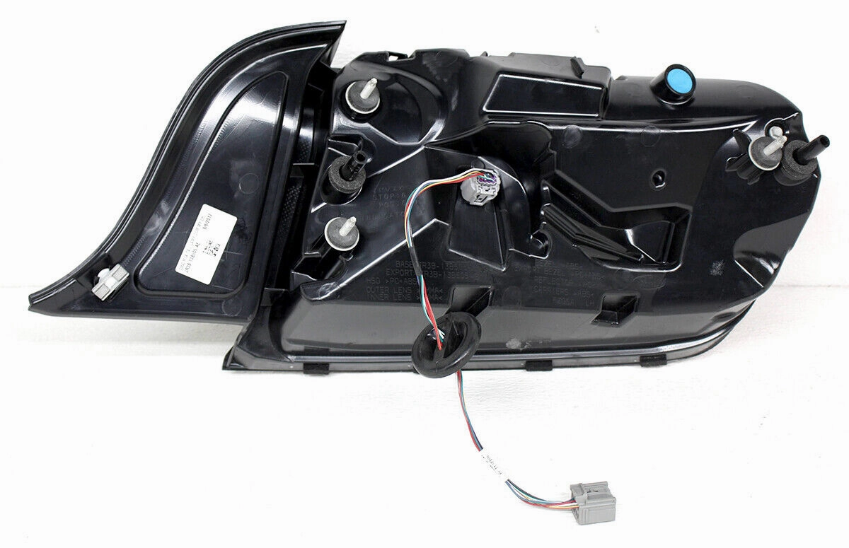 New OEM Ford Tail Light Assembly Left For 2018-2022 Ford Mustang JR3Z-13405-D