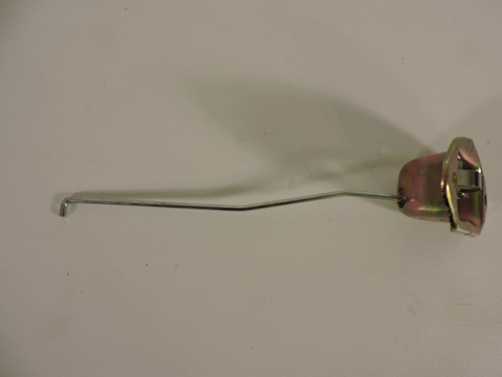 Tomco 9029 Choke Thermostat for 1970-1974 Dodge cars, trucks and vans with 3.7L 225cid Slant 6 engine