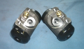 Wheel cyl SET Chevy Full Size Buick & Corvette 2 cylinders 1951-1959 FRONT